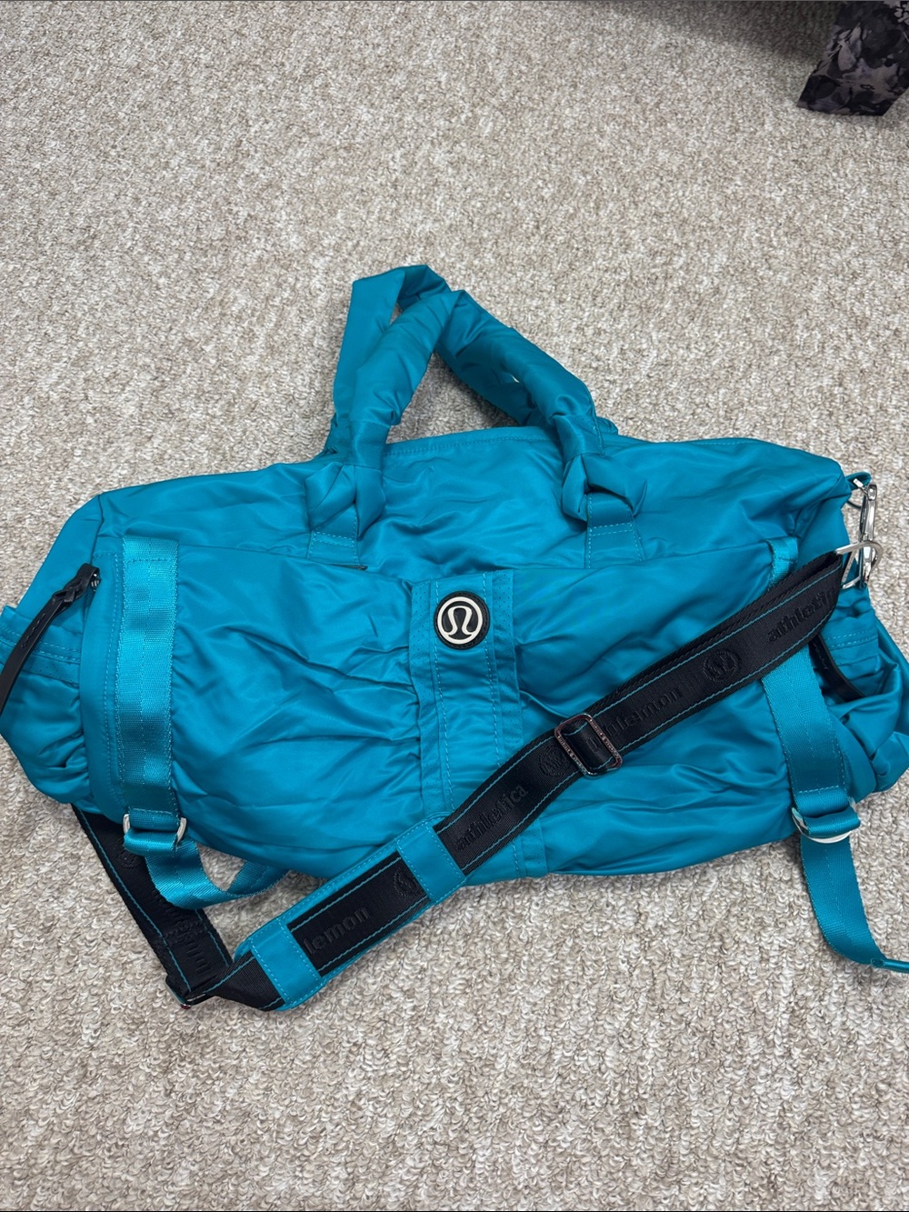 Lululemon Teal Quilted Duffel Bag for gym/travel